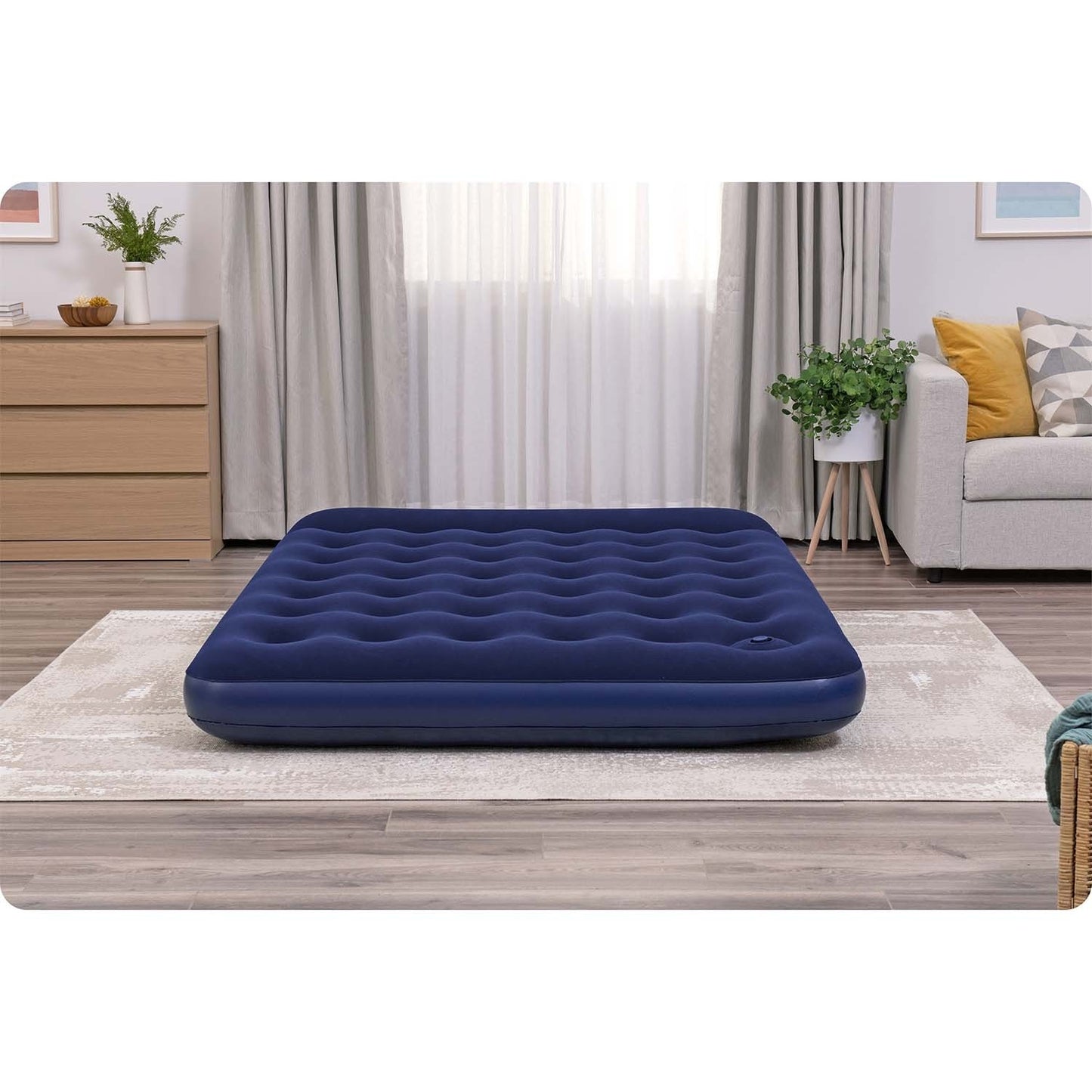 Inflatable mattress 203x152x28 cm with built-in foot pump Bestway 67226