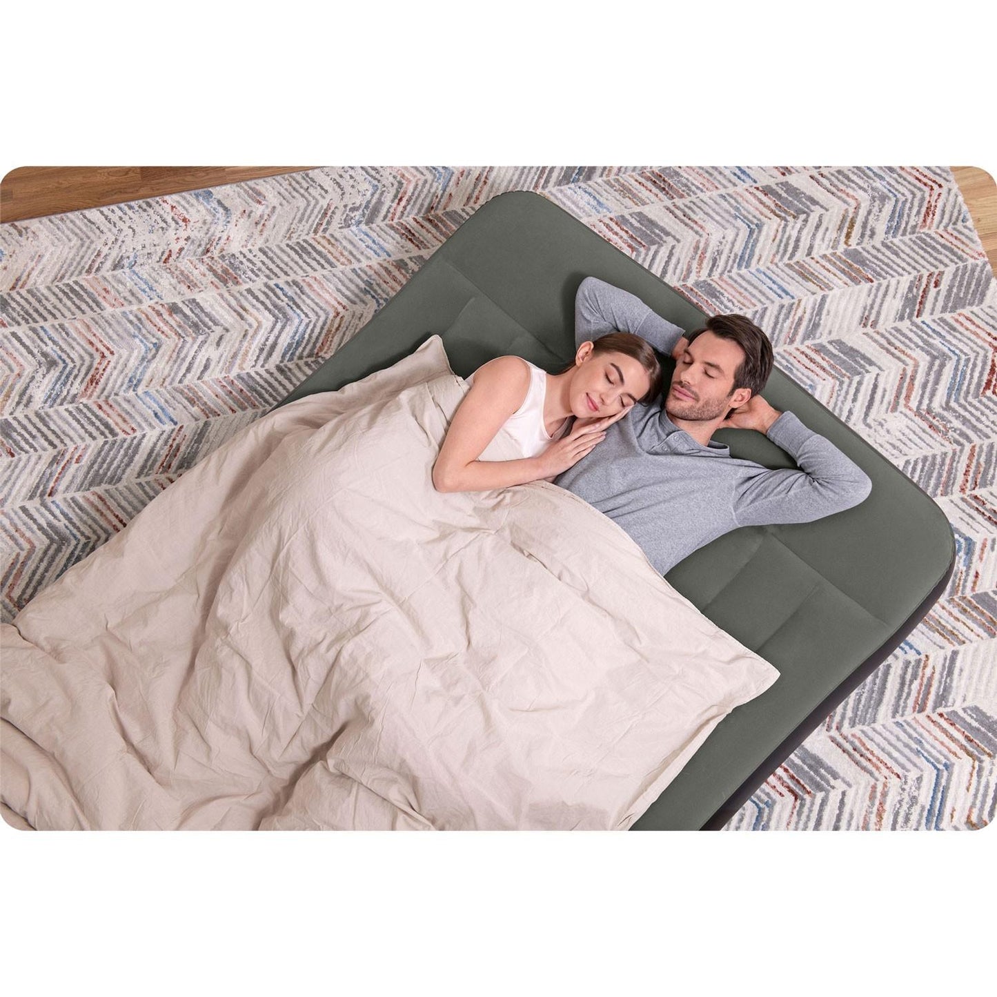 Inflatable mattress 203x152x30 cm with built-in electric pump Bestway 67930