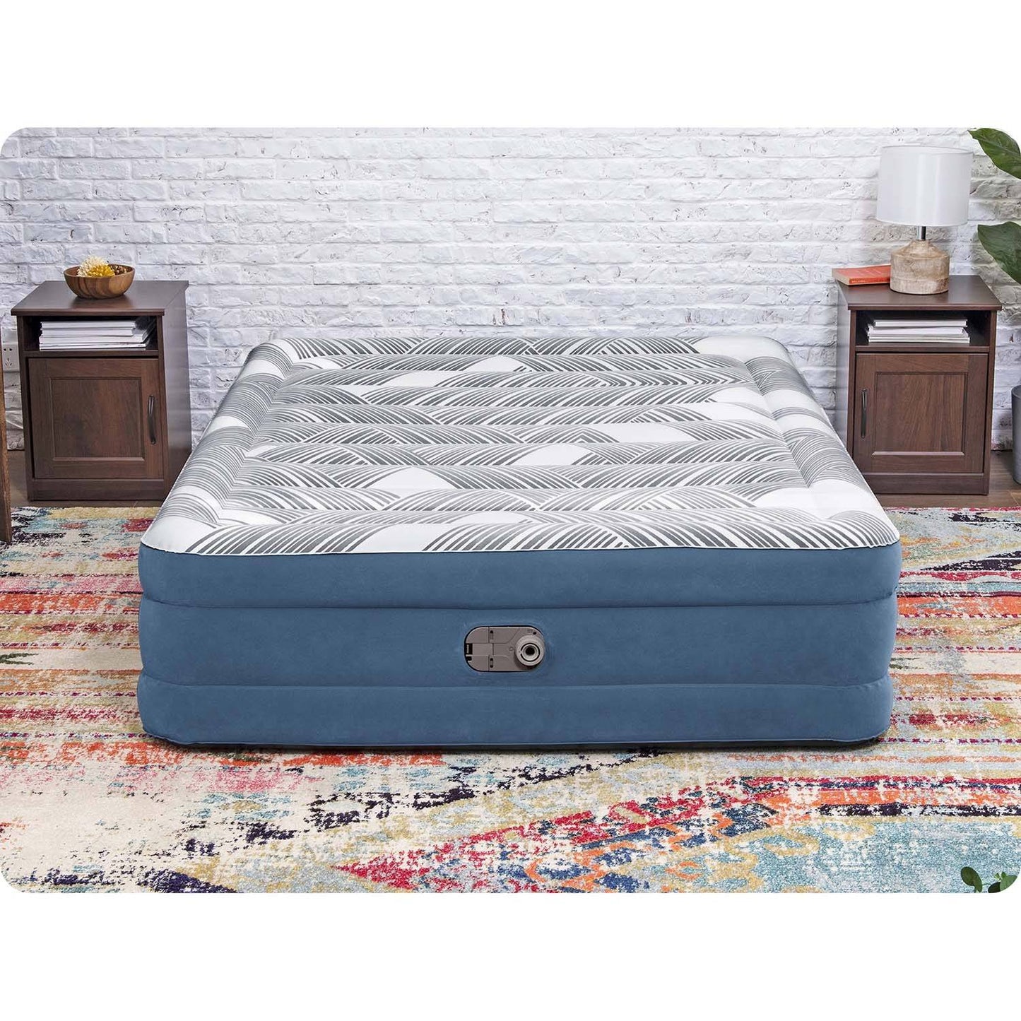 Inflatable mattress 203x152x46 cm with built-in electric pump Bestway 6713C