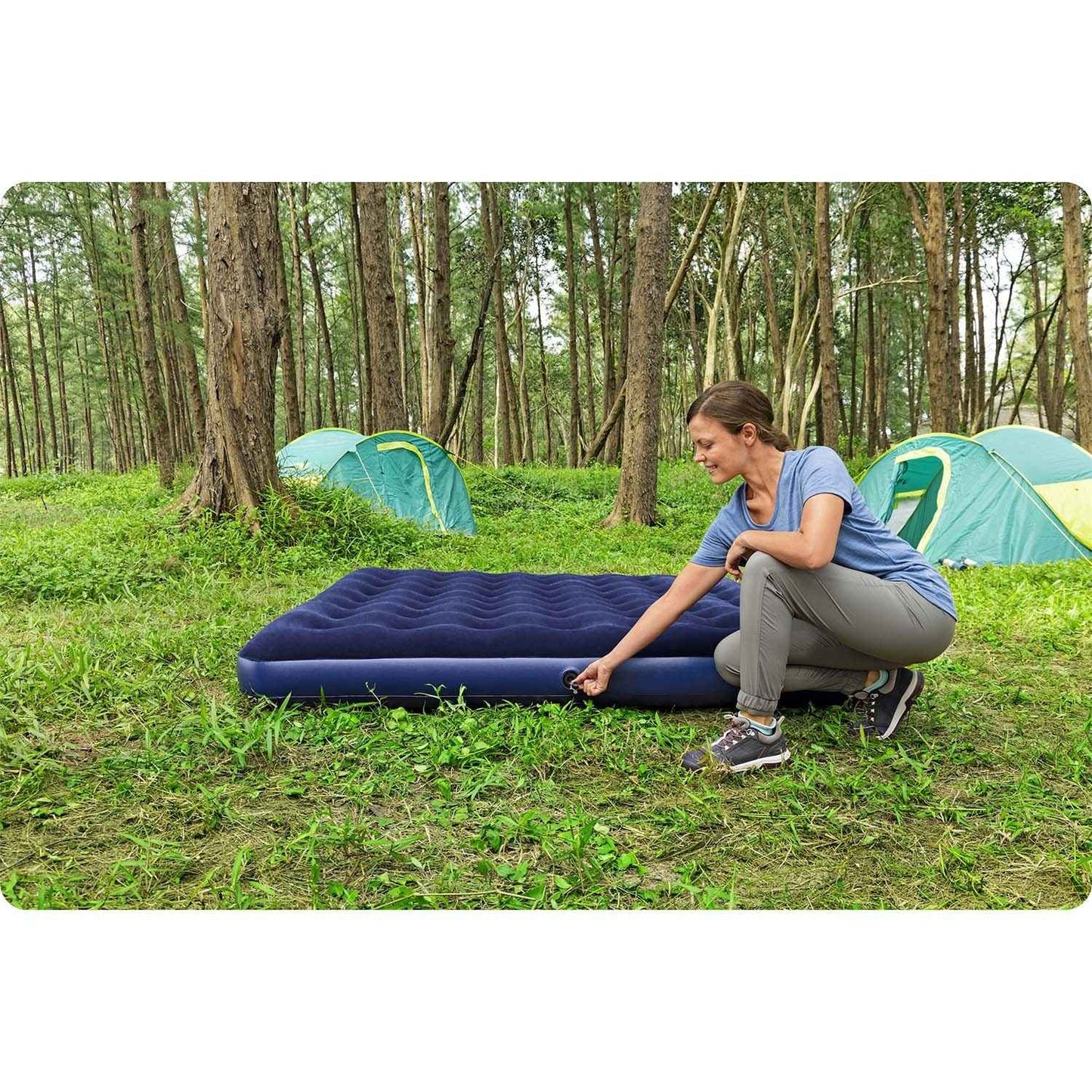 Inflatable mattress 203x183x22 cm with piston pump Bestway 67004