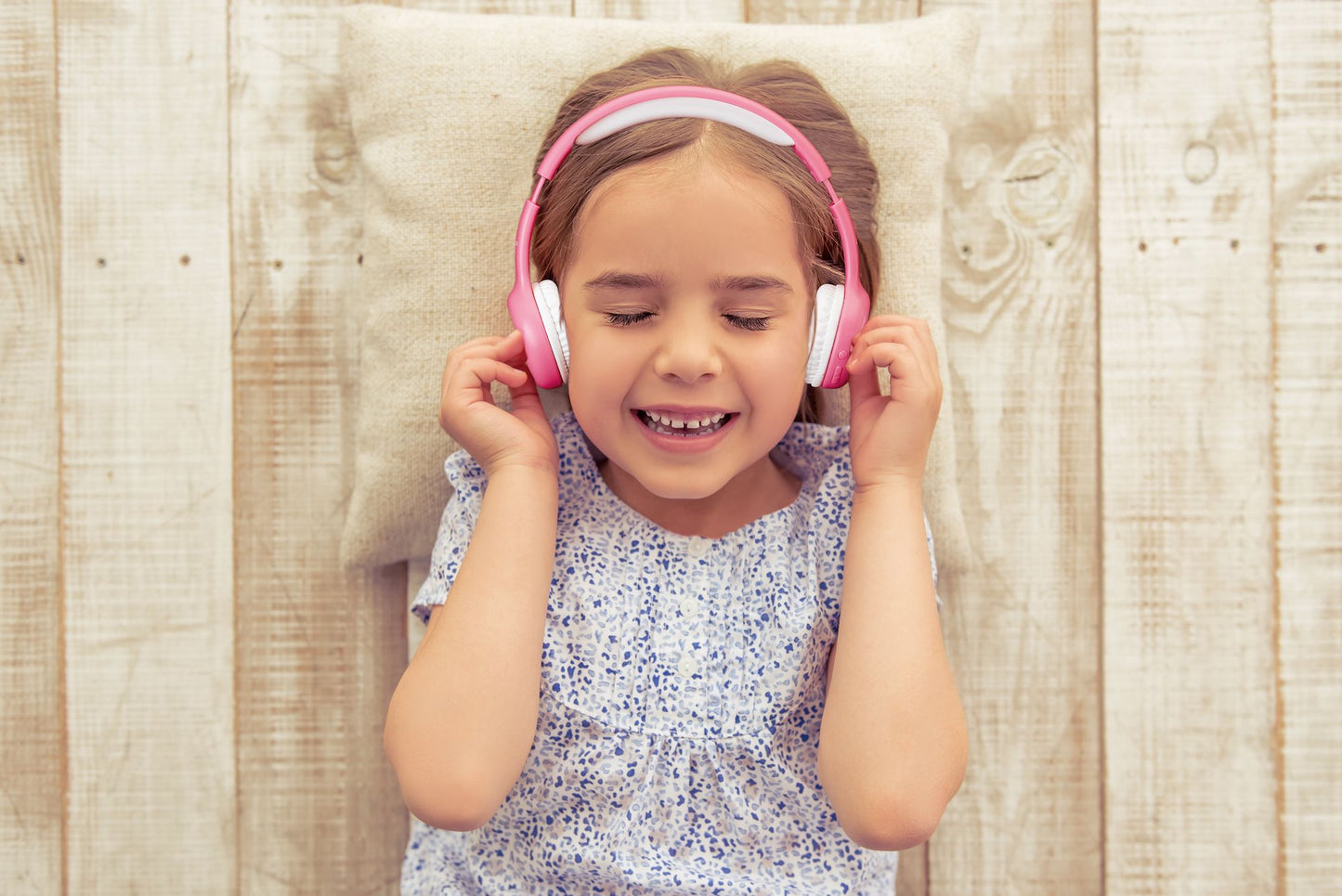 Kids Bluetooth Headphones with Volume Limiter, Pink