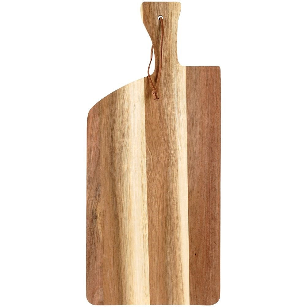 Kitchen board in durable acacia wood for cutting and serving