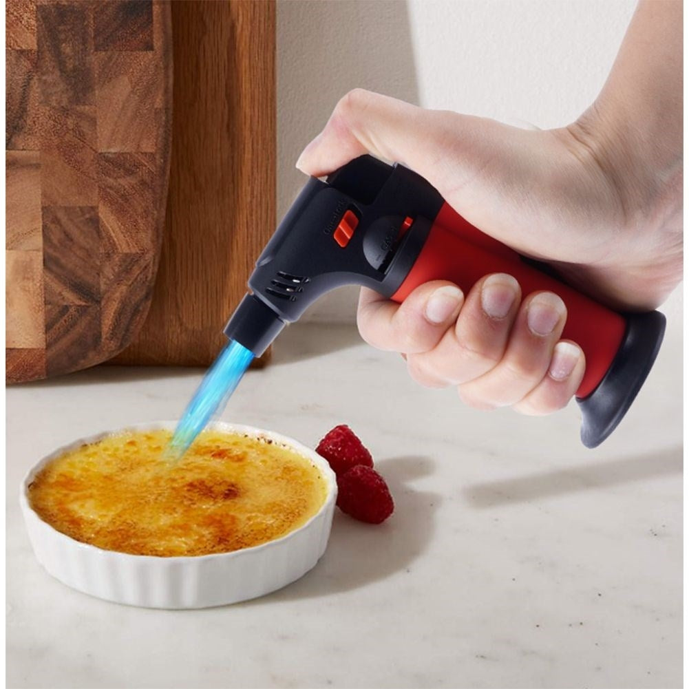 Kitchen burner: Crispy surface, caramelizes dessert sauces