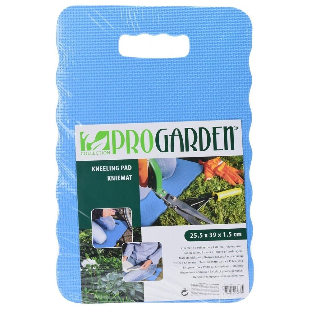 Knee pad: Protects the knees during gardening and excursions