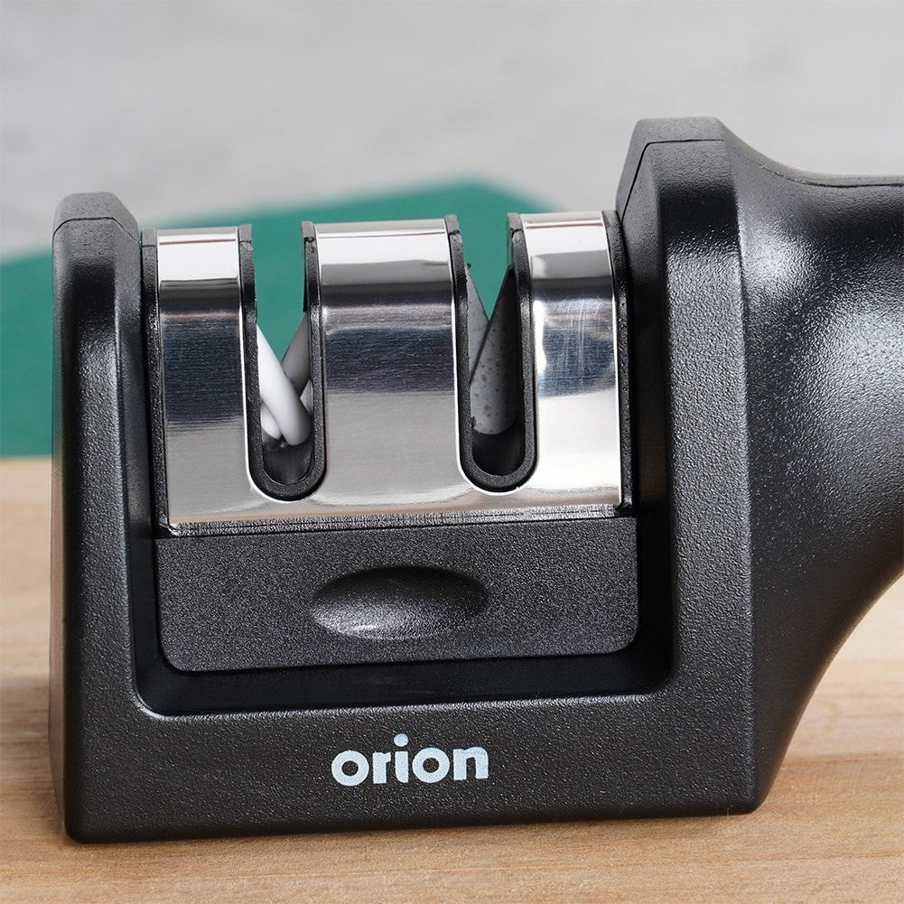 Knife sharpener with carbon and ceramic head for stainless steel knives