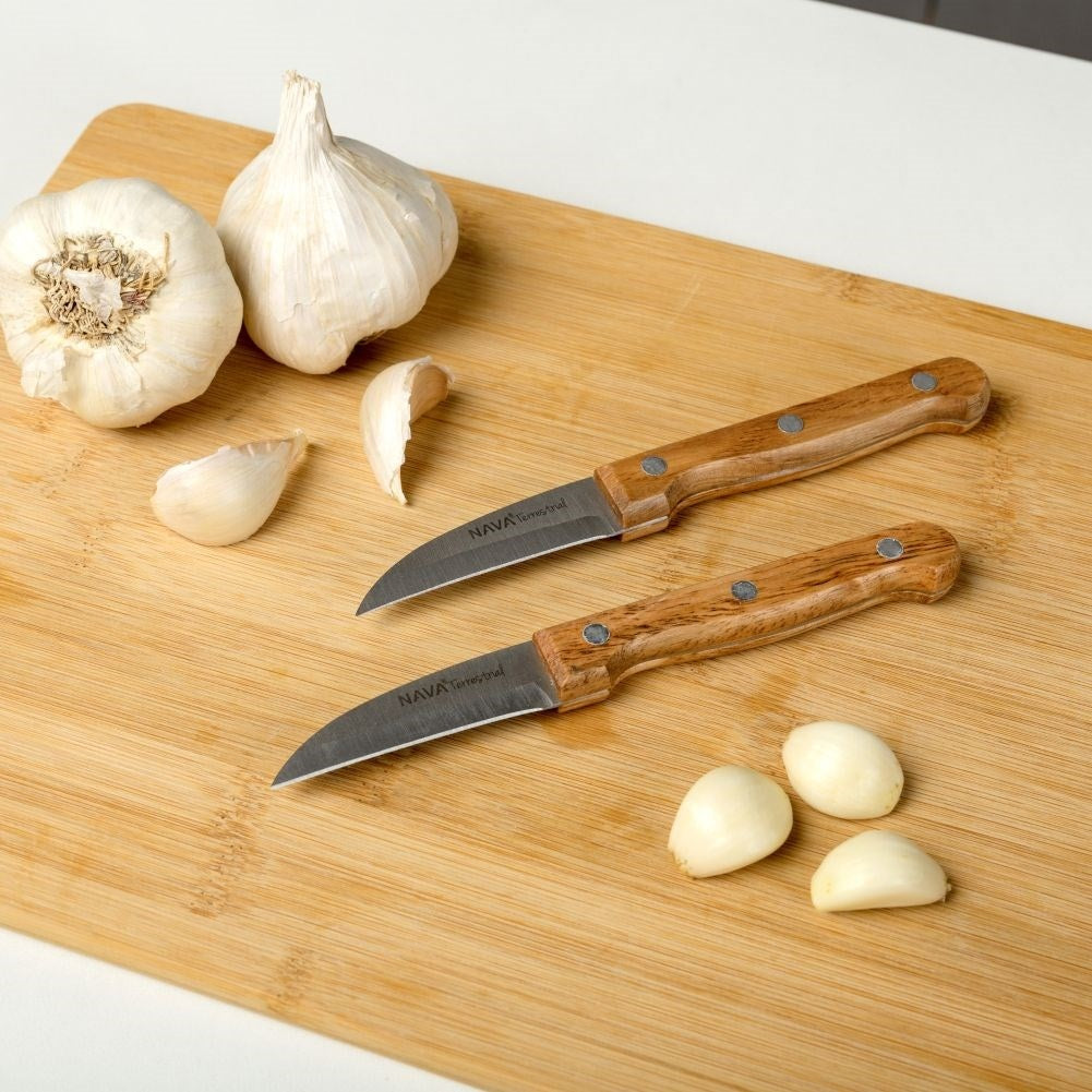 Knives: Stainless steel, riveted wooden handle, perfect for peeling