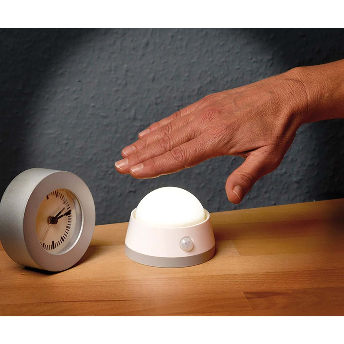 LED night light / orientation light with infrared motion detector (soft light incl. push button and batteries) white