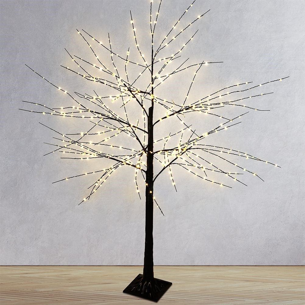 LED tree with 840 diodes - Perfect for Christmas decorations!