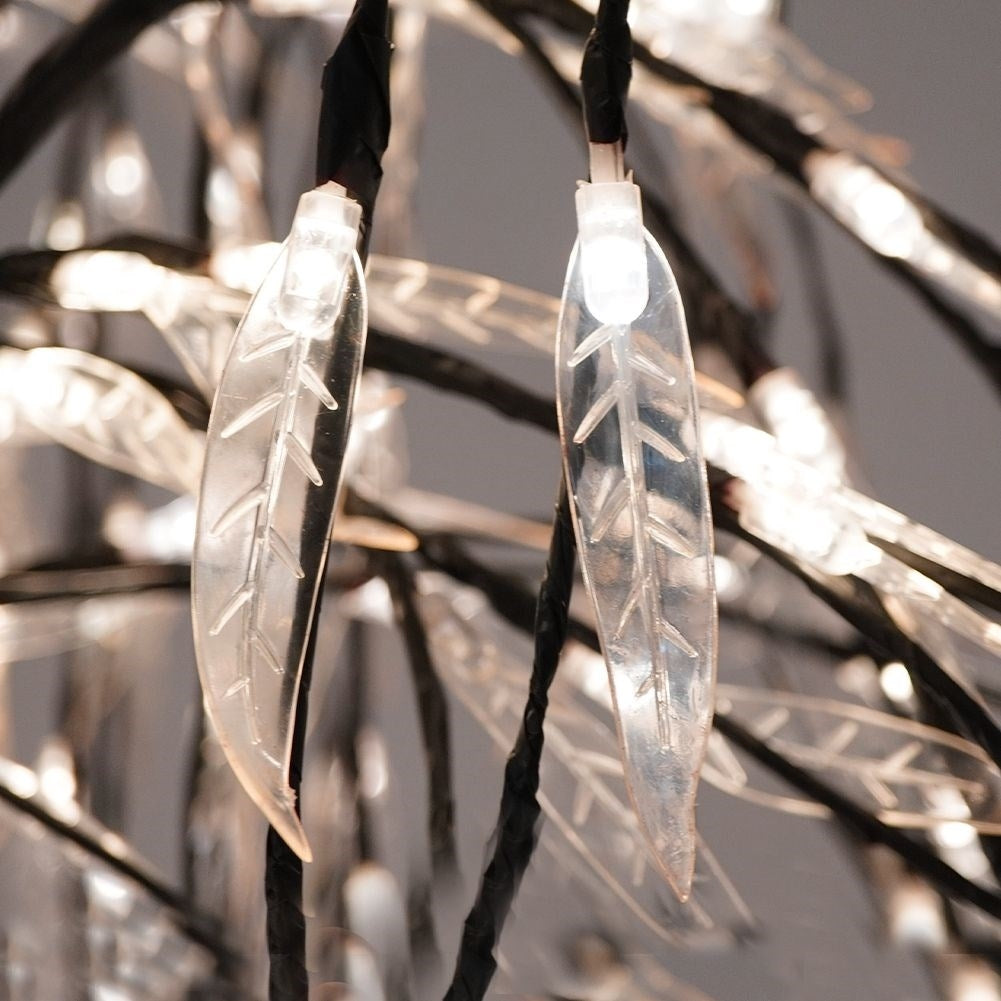 LED vine with 810 diodes: Magical Christmas decoration for the garden