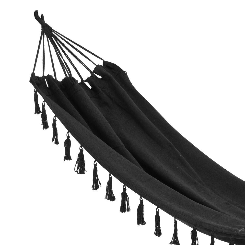 Large and durable hammock for relaxing in the garden