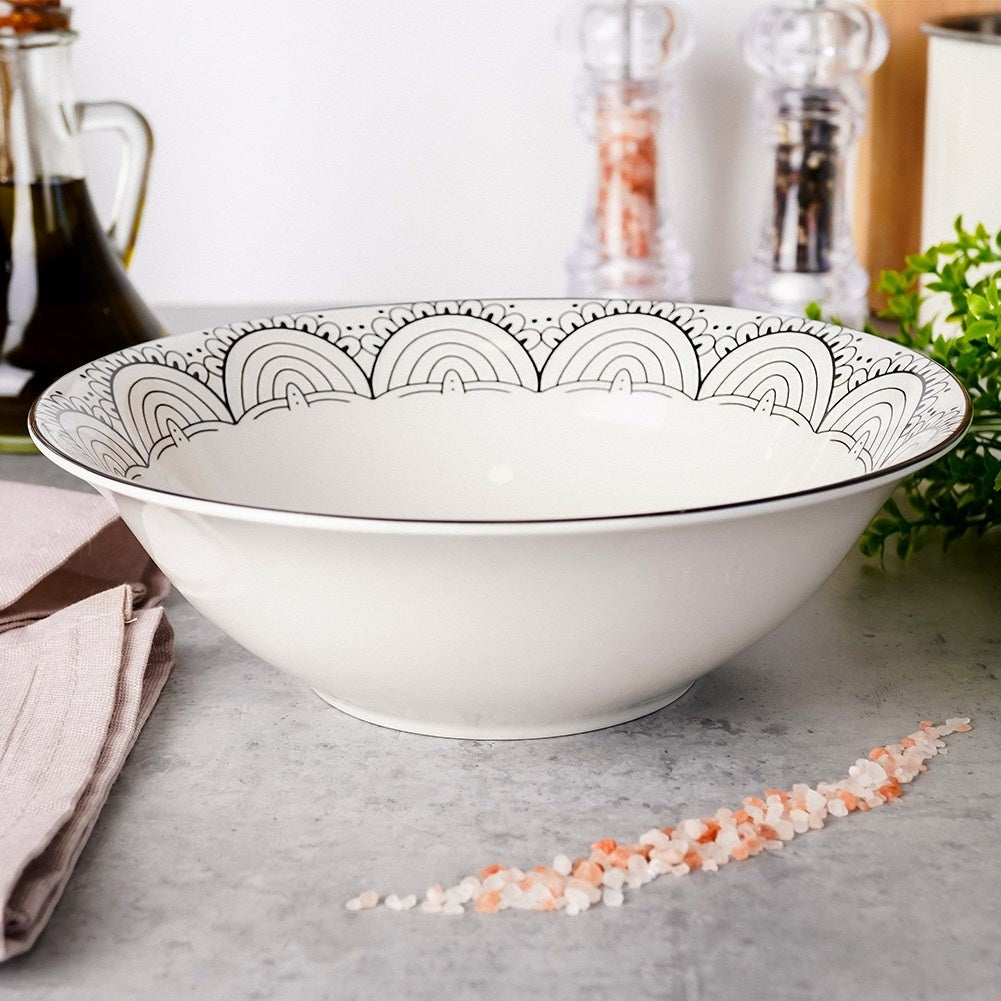 Large bowl 1.4 liters for versatile use in the kitchen