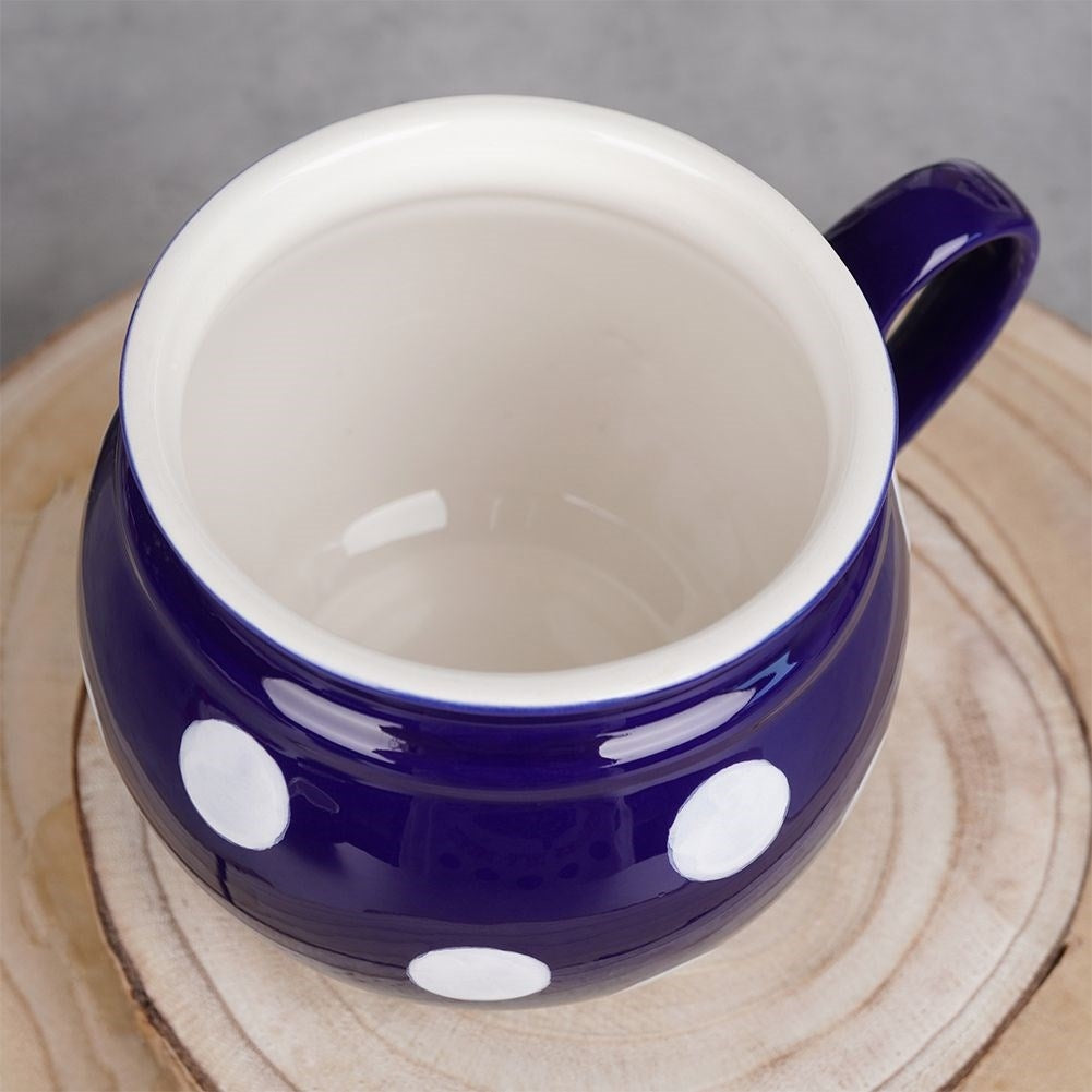 Large ceramic mug for coffee, tea and hot drinks
