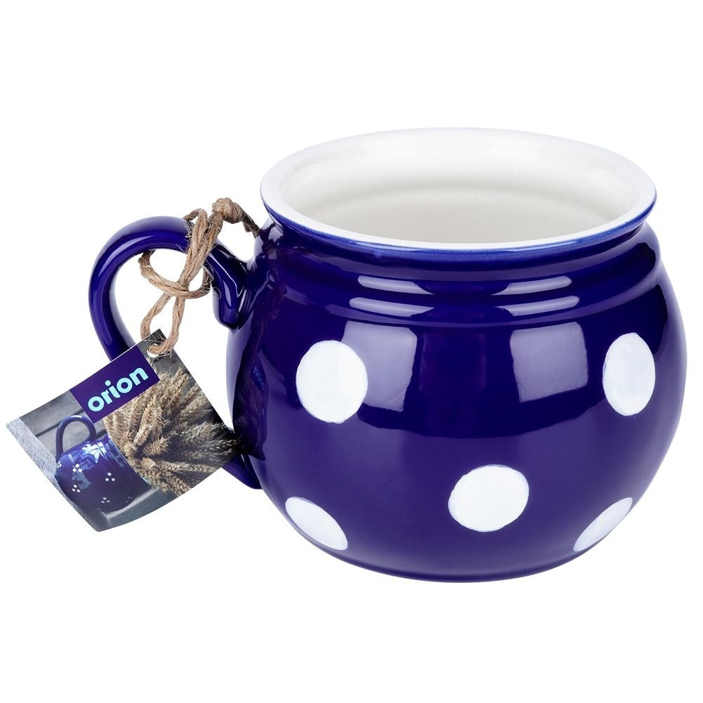 Large ceramic mug for coffee, tea and hot drinks