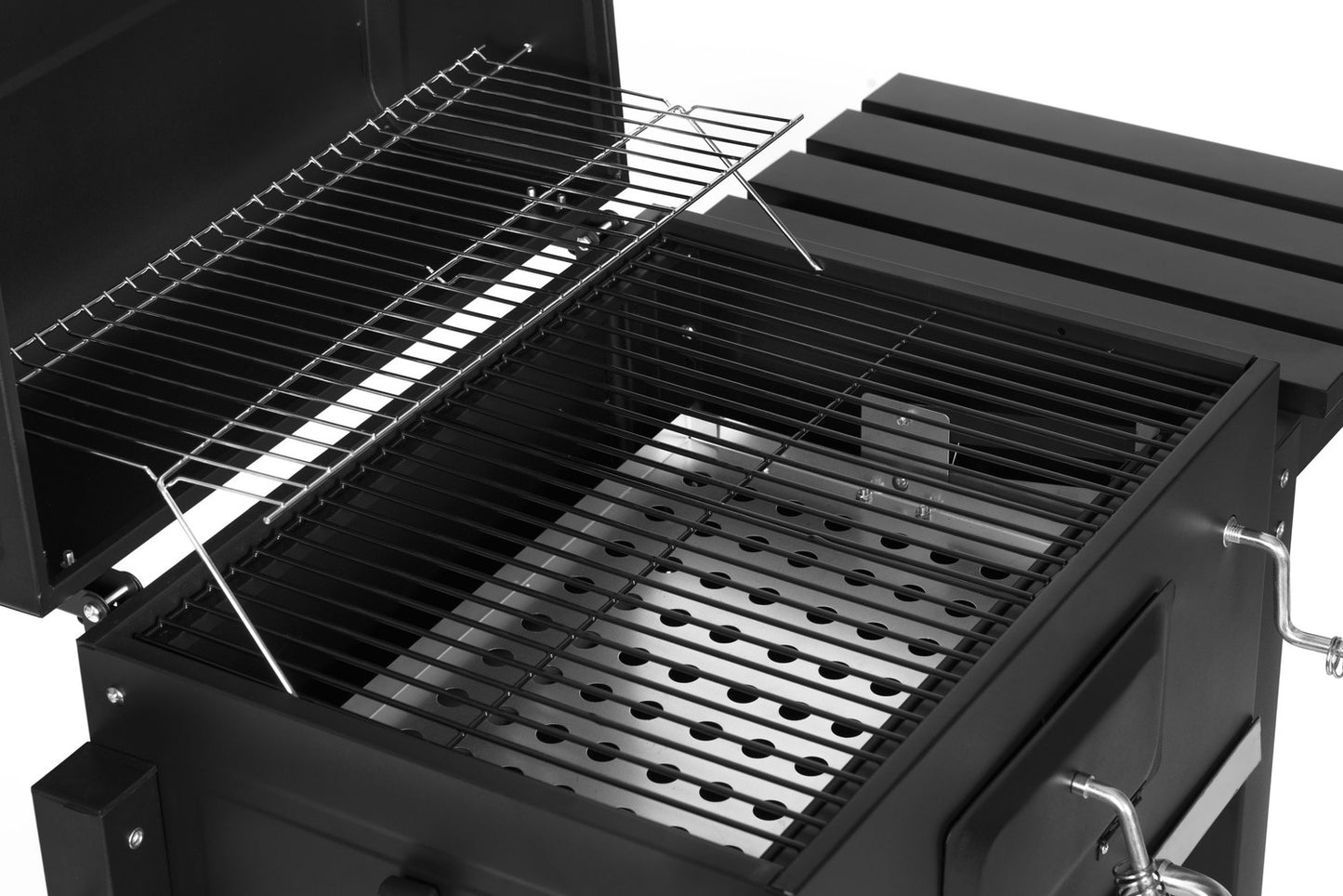 Large charcoal garden grill with lid, thermometer, shelves, wheels, free blower