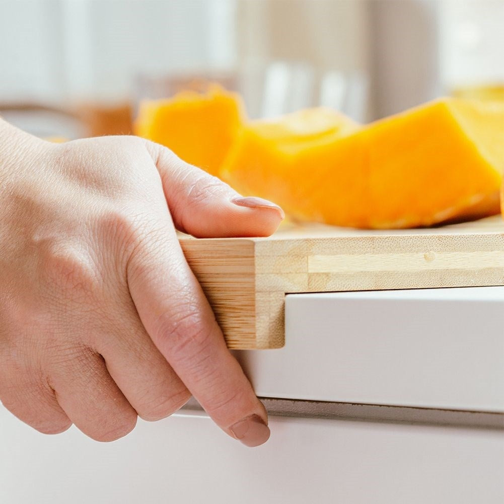 Large cutting board in durable bamboo with edge
