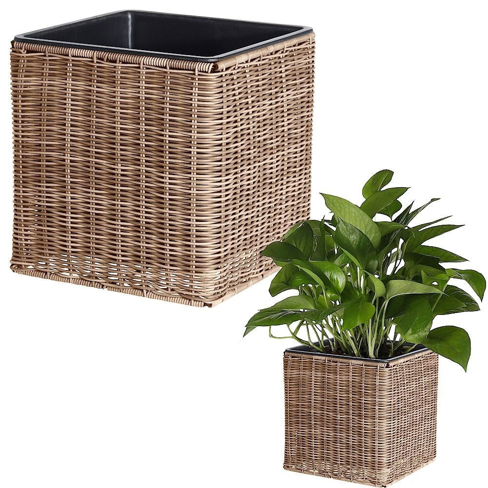 Large pot in weather-resistant material