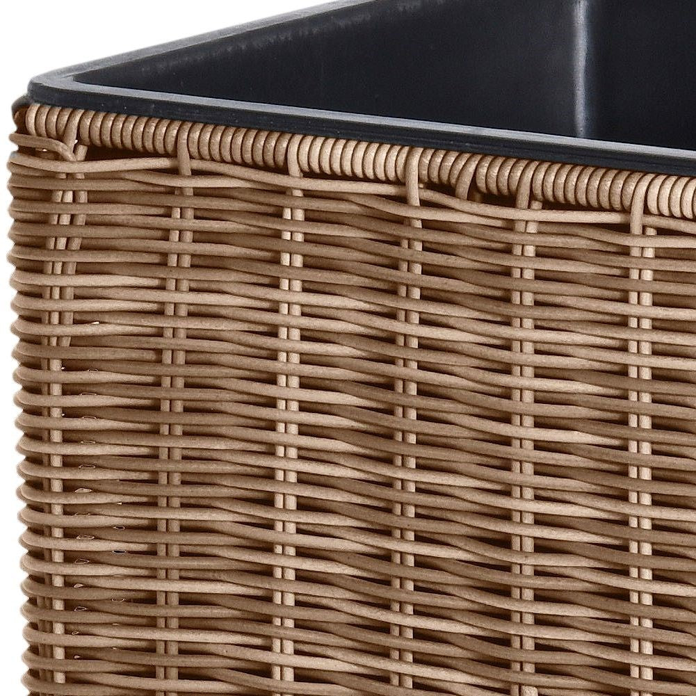 Large pot in weather-resistant material