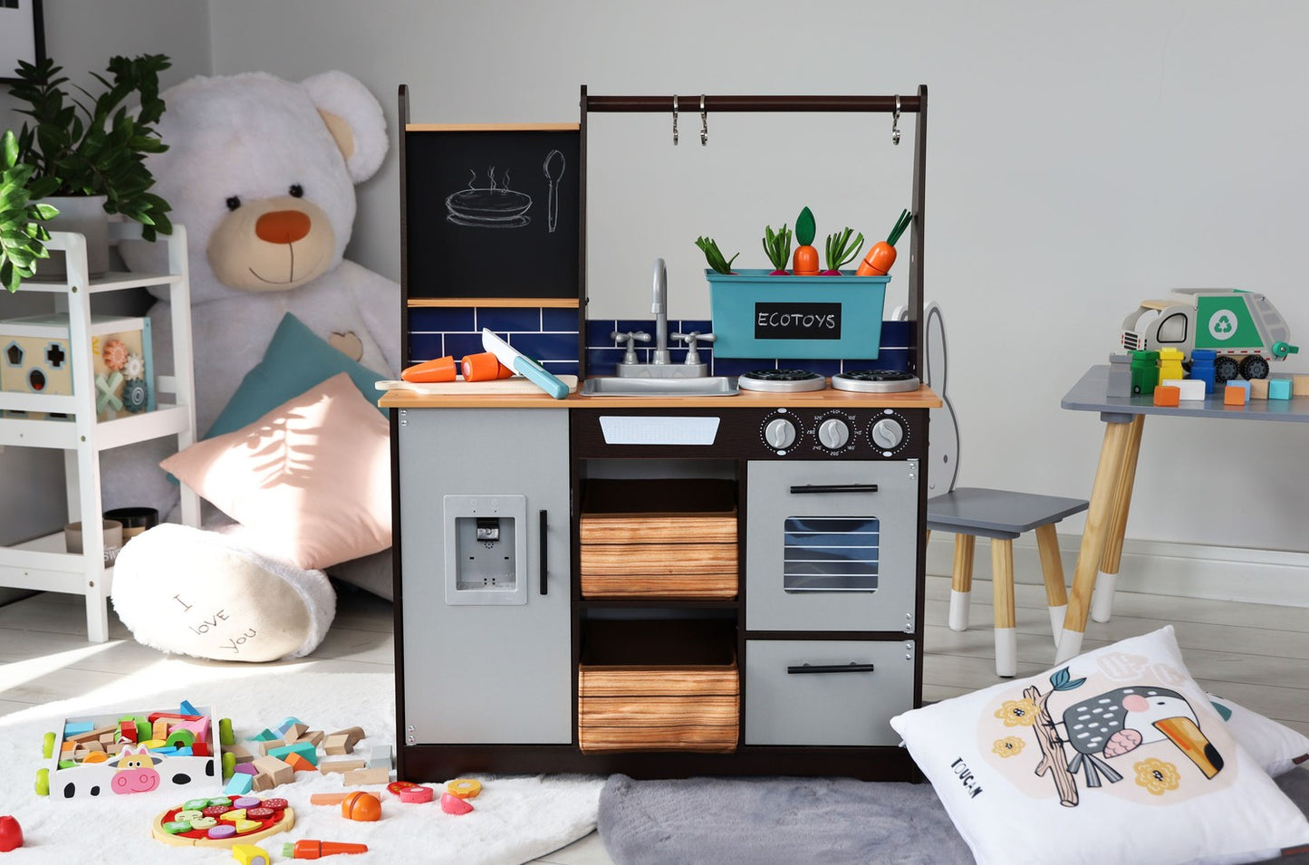 Large wooden kitchen for kids accessories