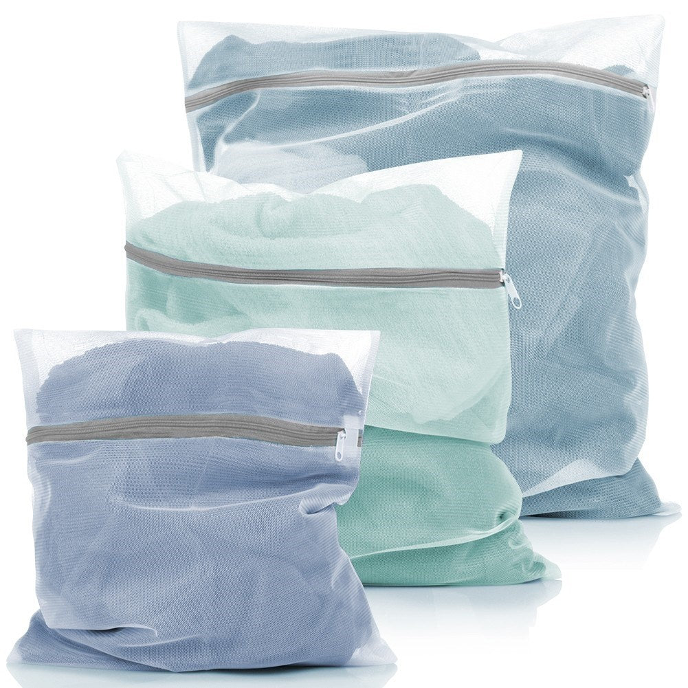 Laundry bags for bras and delicate fabrics with plastic zipper