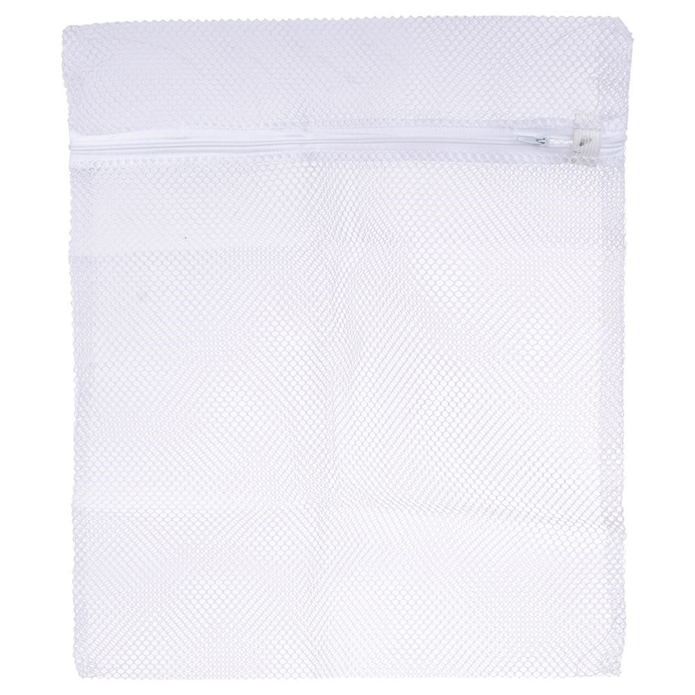 Laundry bags for bras and delicate fabrics with plastic zipper