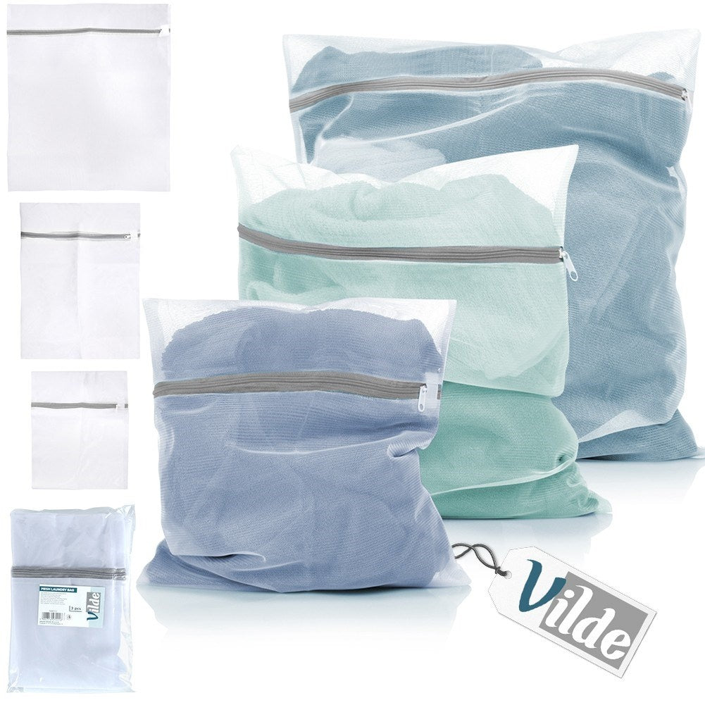 Laundry bags for bras and delicate fabrics with plastic zipper