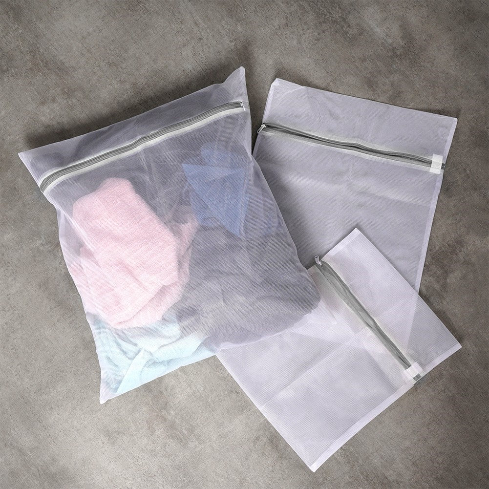 Laundry bags for bras and delicate fabrics with plastic zipper