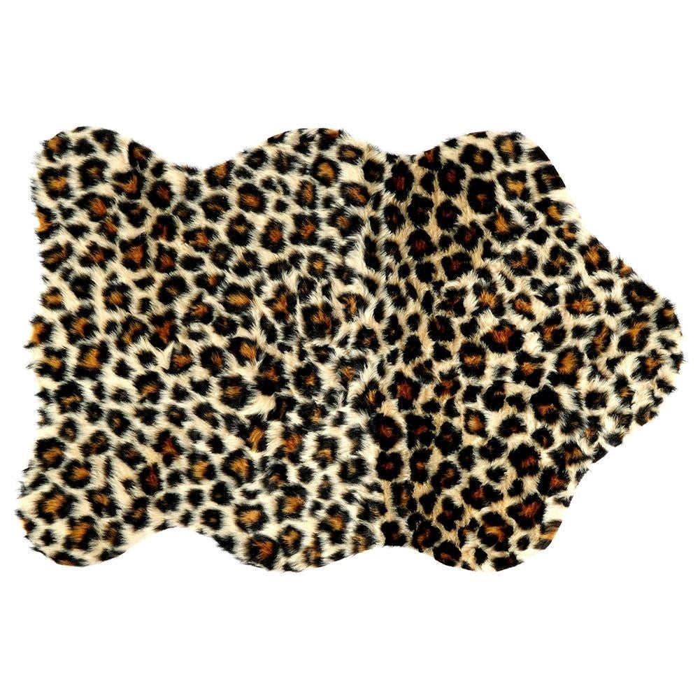 Leopard skin patterned rug - Soft, trendy and unique shape