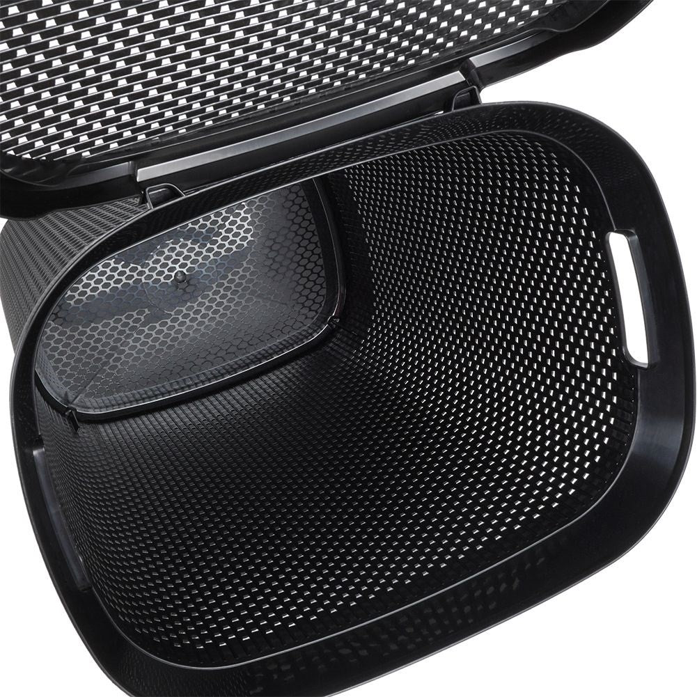 Light and airy laundry basket with openable lid