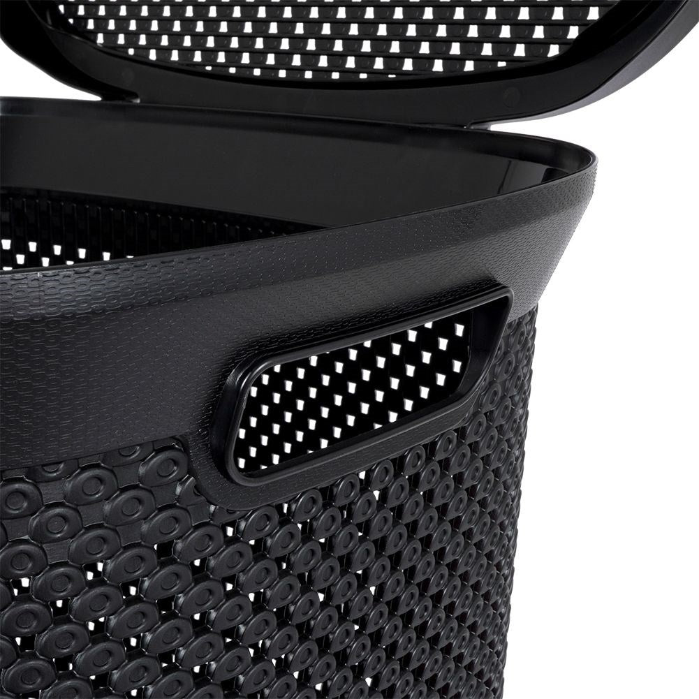 Light and airy laundry basket with openable lid