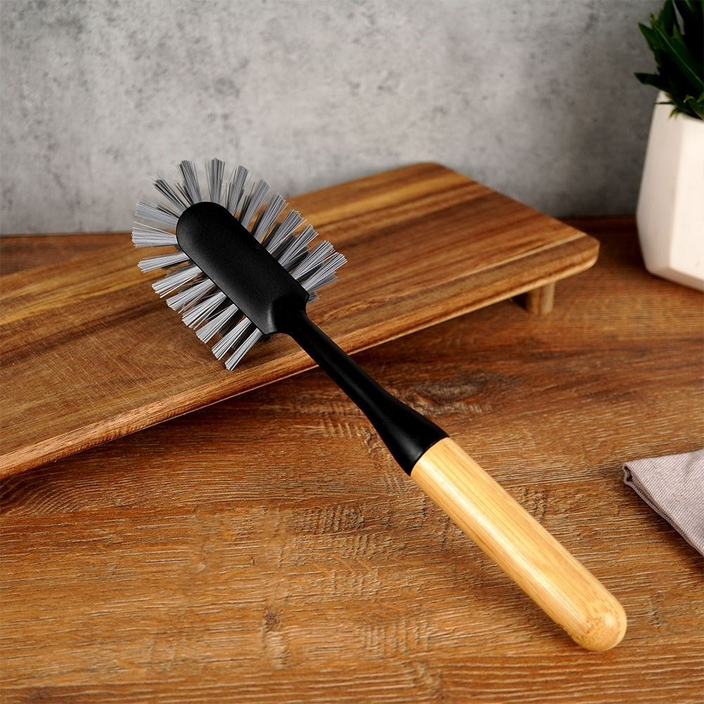 Long dish brush in durable plastic and bamboo, trendy colors