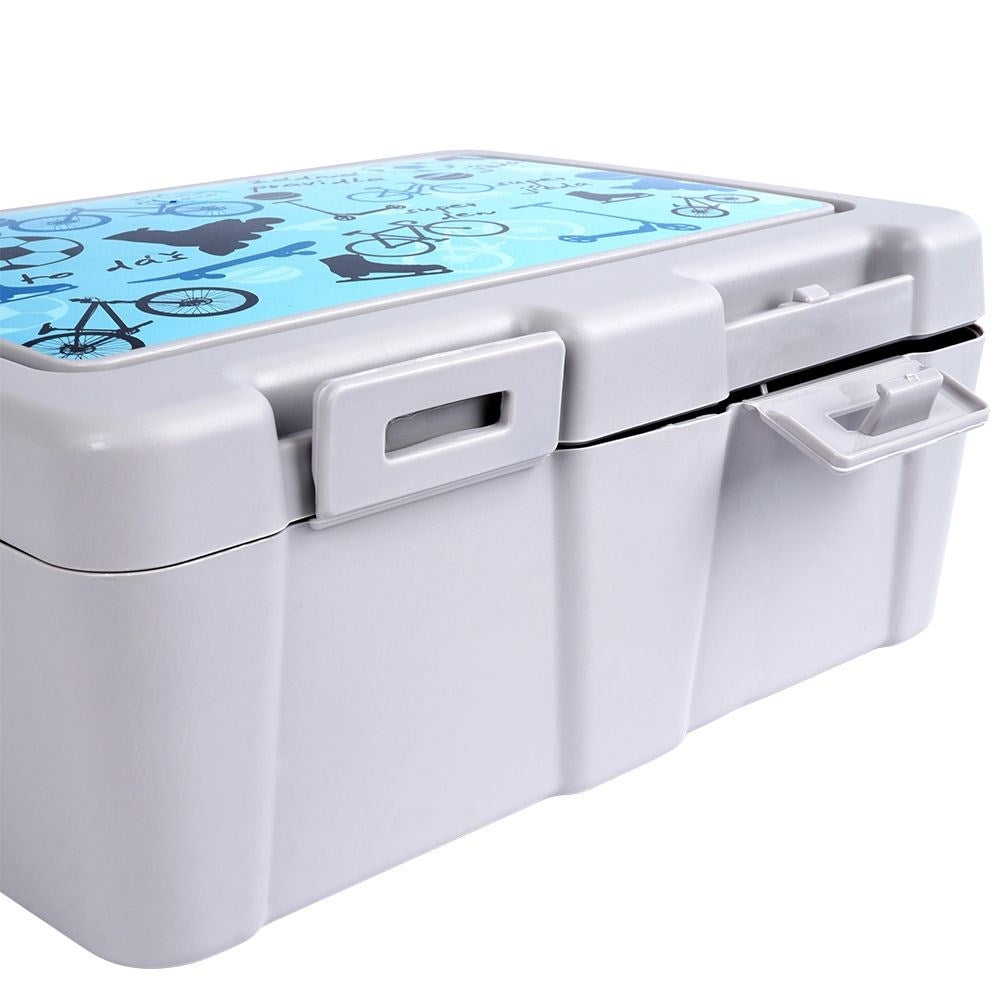 Lunch box with clip lock and sporty design