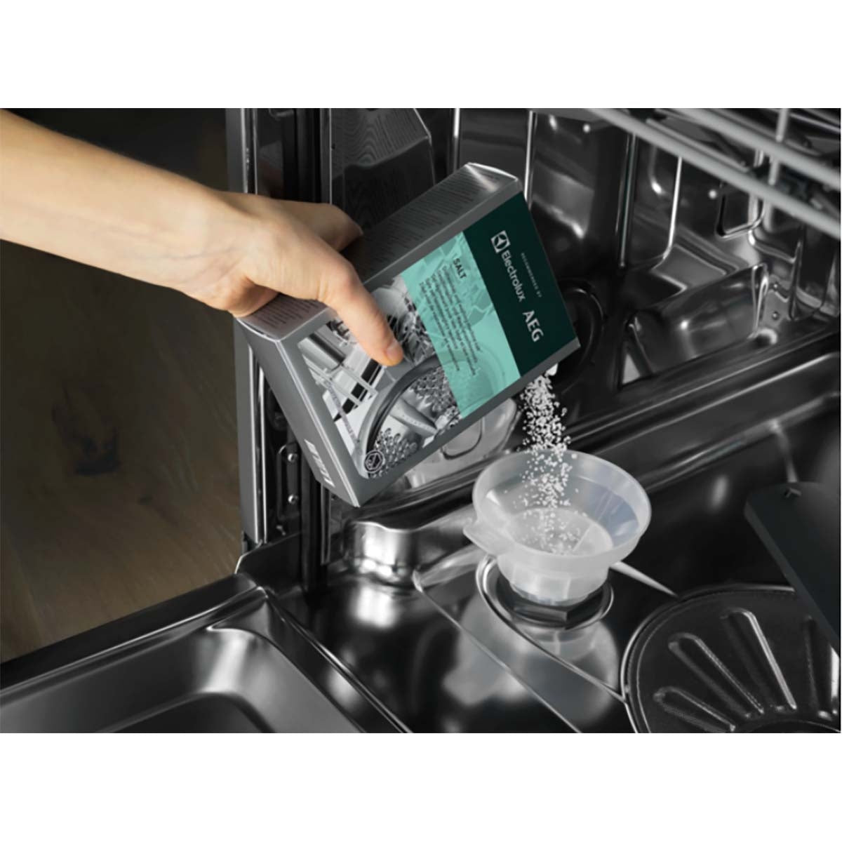 M3GCS201 Regenerating salt for washing machines and dishwashers 1000 g