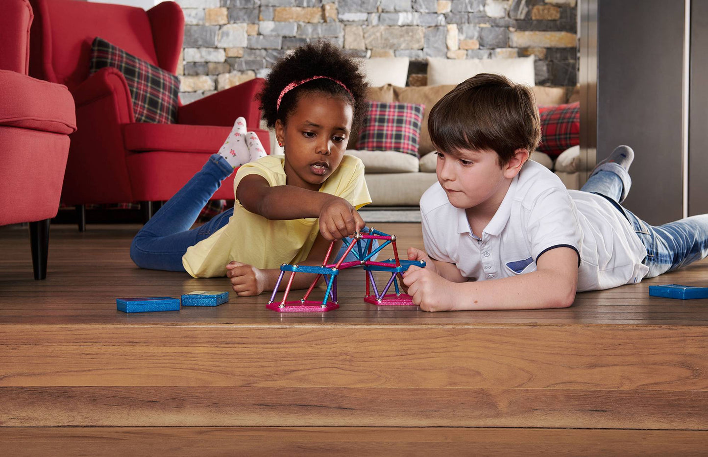 Magnetic Building Set, Glitter Panels, 82 Pieces