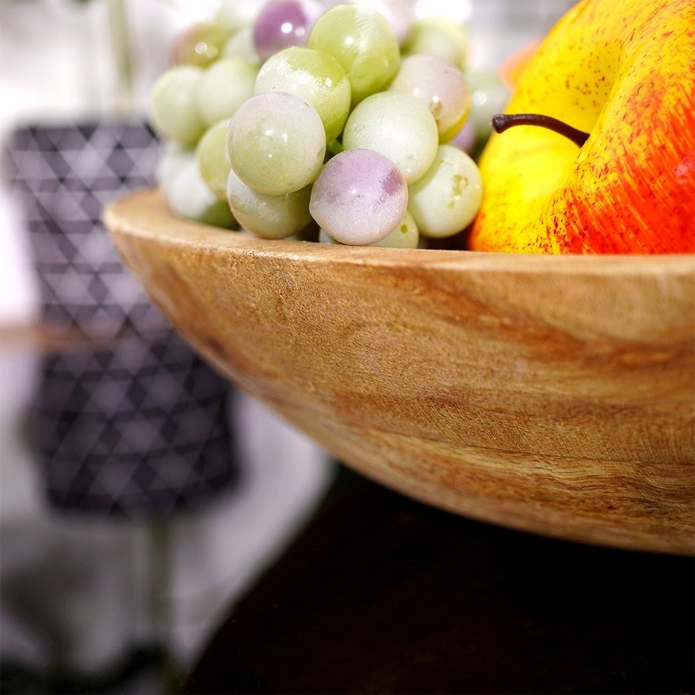 Mango wood bowl: Perfect for fruit, vegetables and serving