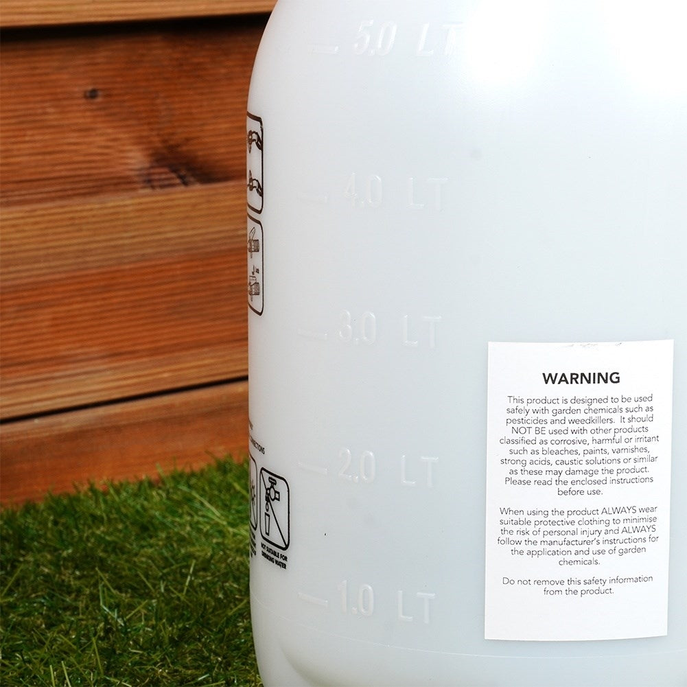 Manual Pressure Sprayer with Adjustable Jet and 5L Tank