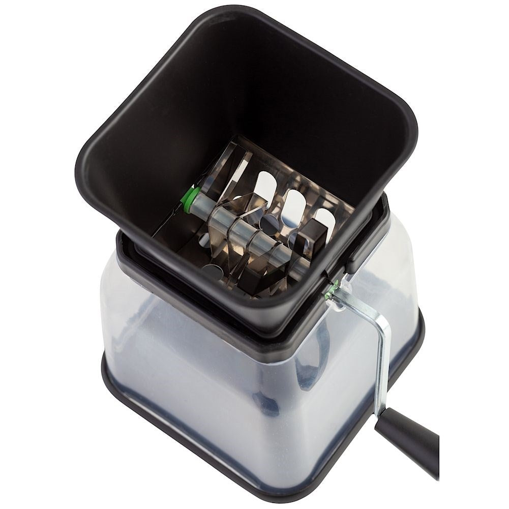 Manual plastic ice crusher with stainless steel blades for the summer