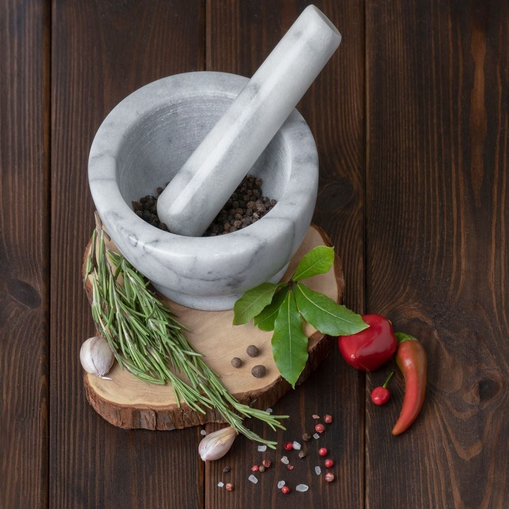Marble mortar for spices, herbs & pesto - durable quality