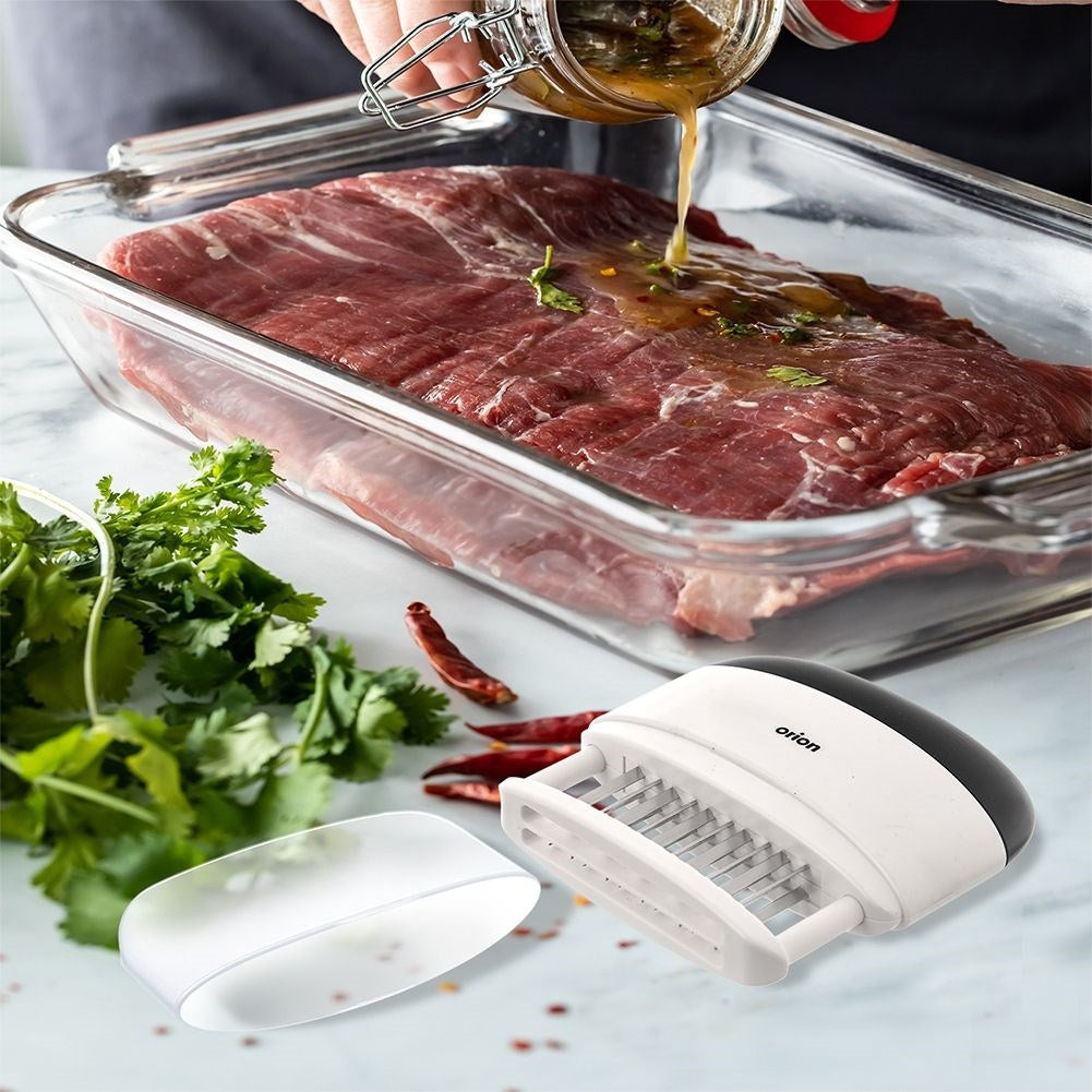 Meat tenderizer with 20 stainless steel blades