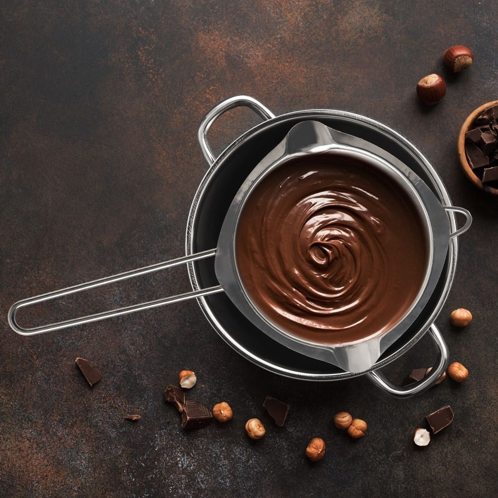 Melting pot with handle, hook and spout for water bath