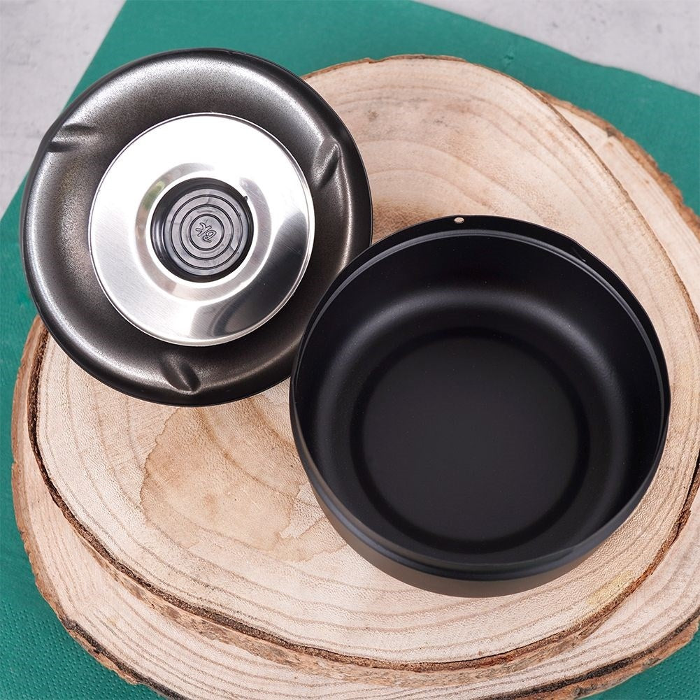 Metal ashtray with lid for a clean and fresh environment