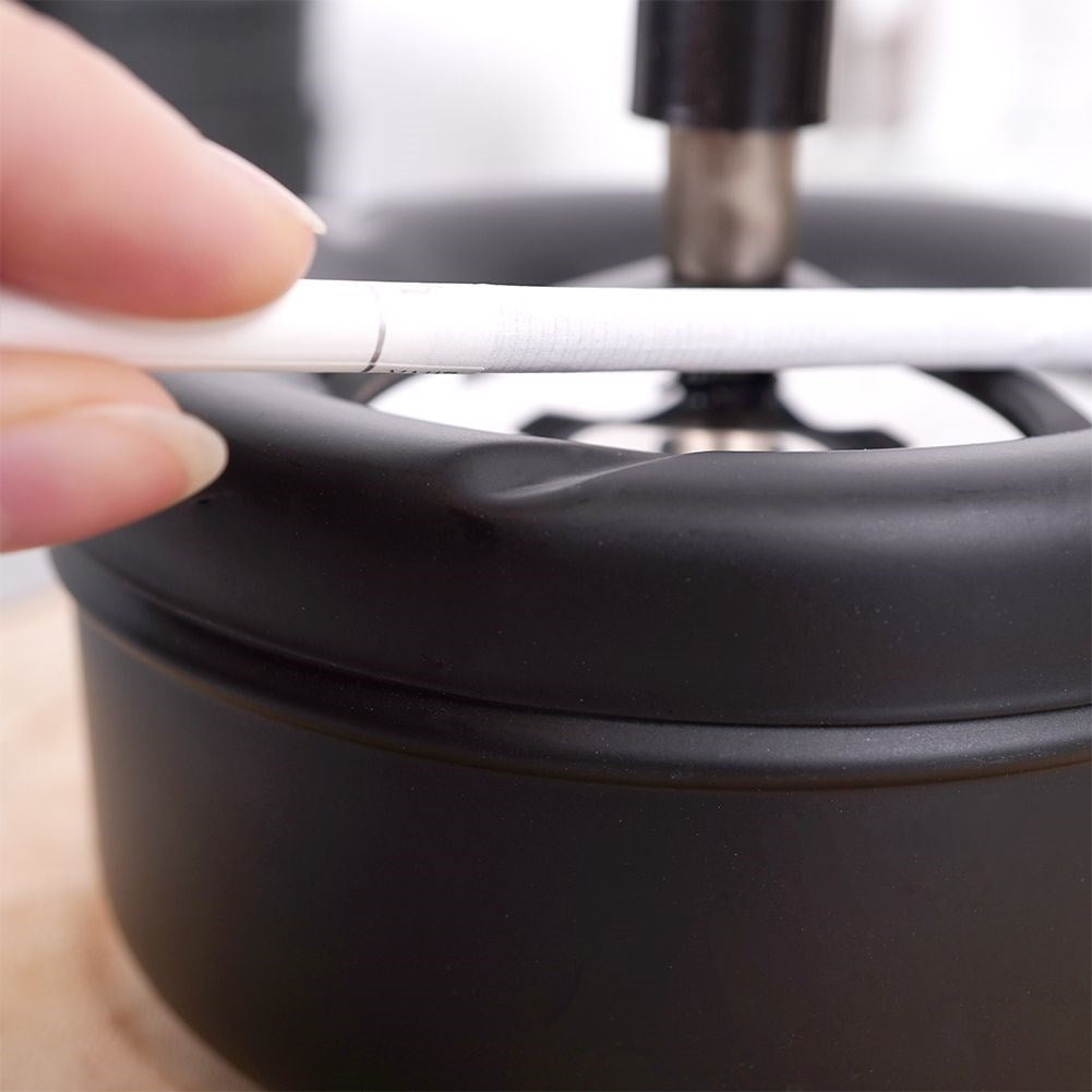 Metal ashtray with lid for a clean and fresh environment
