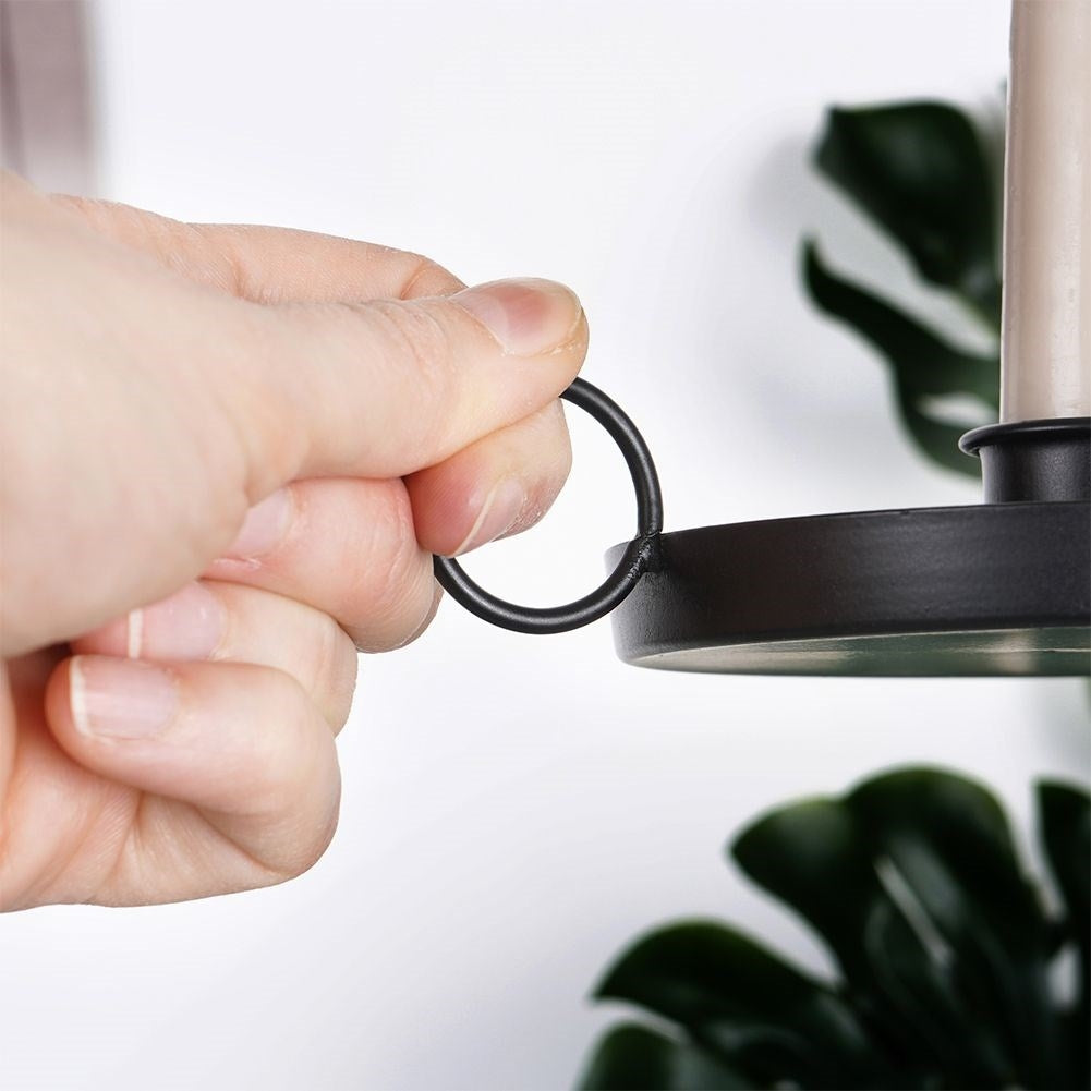 Metal candle holder with handle for easy movement