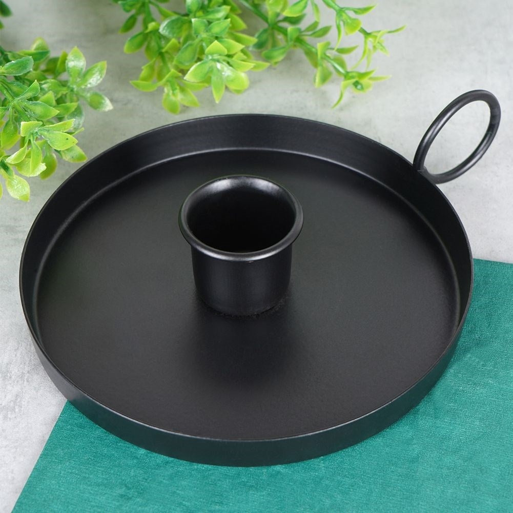 Metal candle holder with handle for easy movement