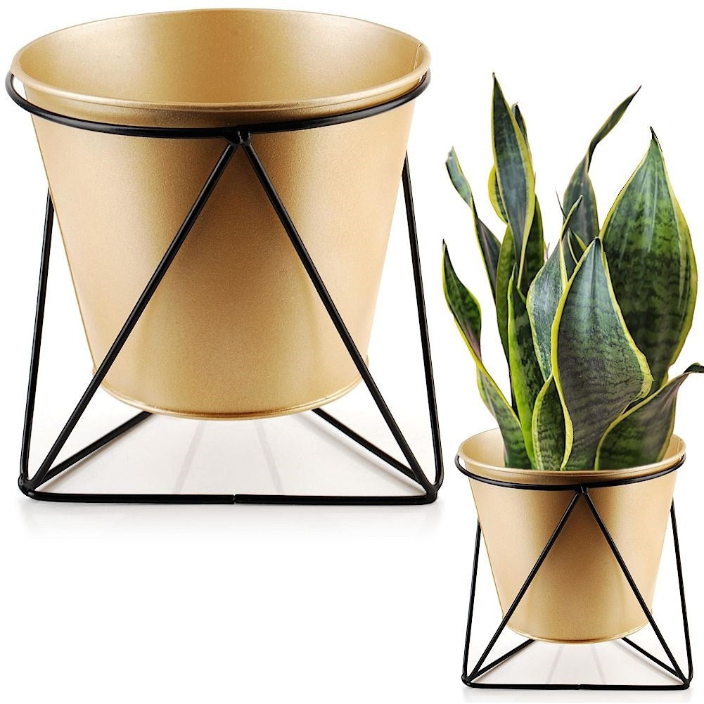 Metal pot with stand for plants – Glamor & Loft