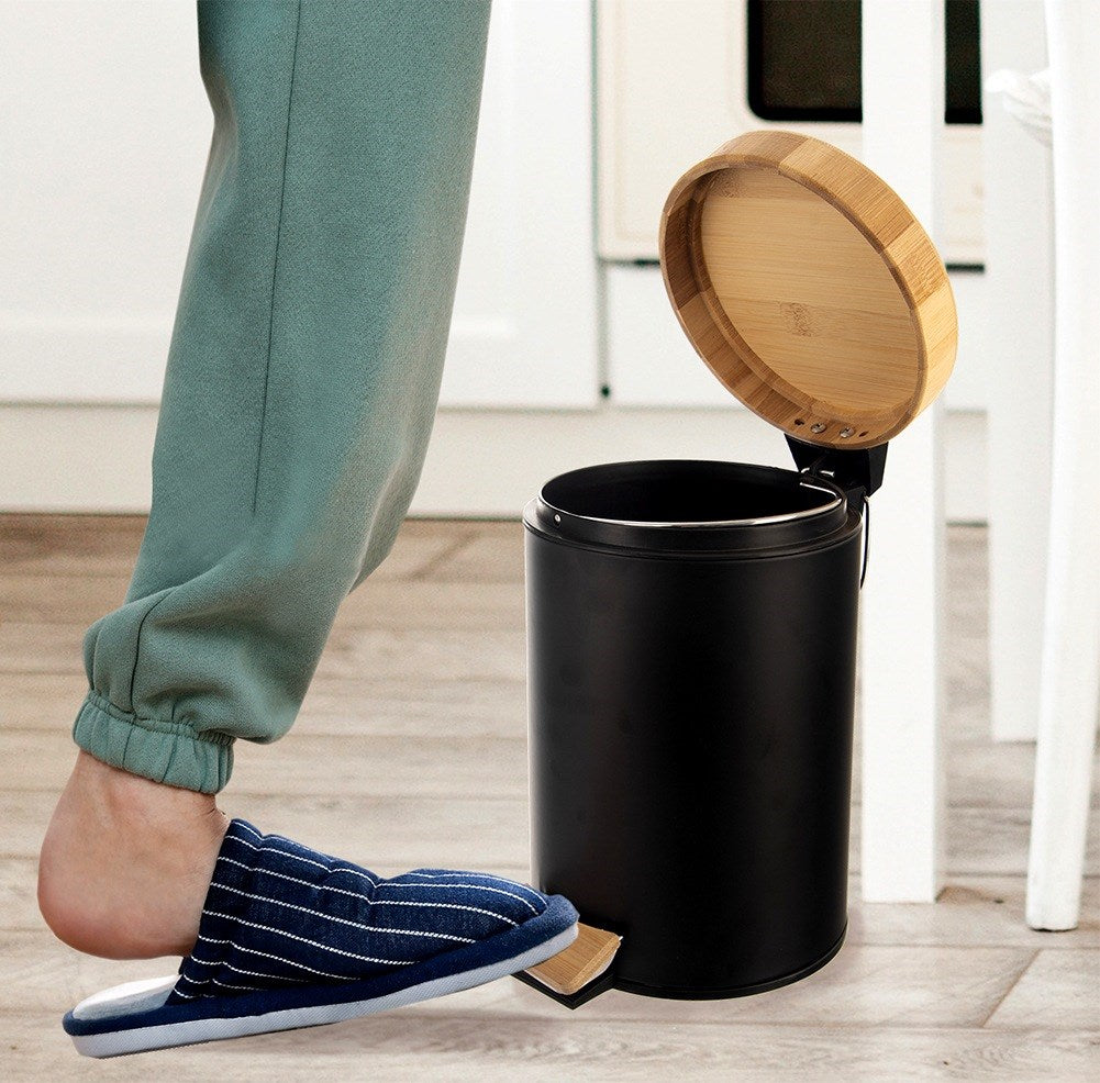 Metal waste bin with pedal black BLACK 3 l