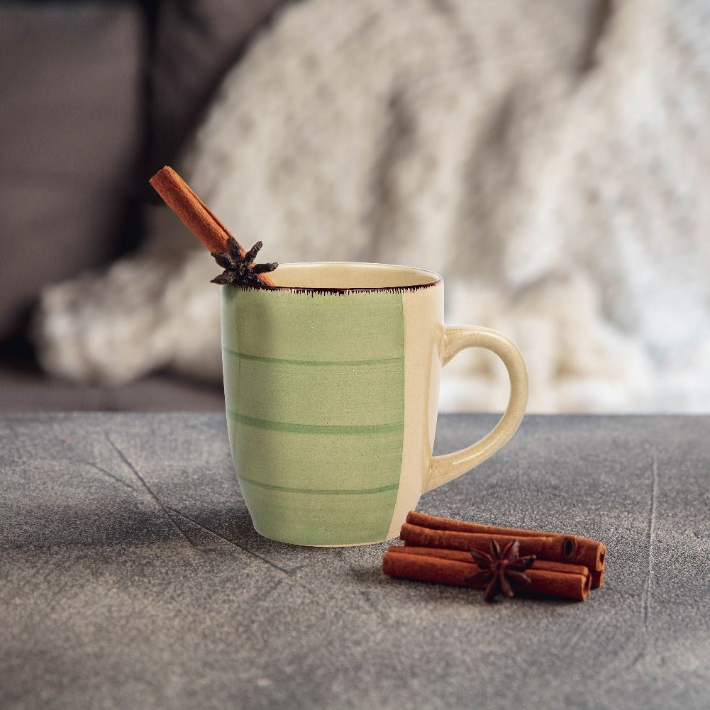 Microwave safe mug for coffee, tea and other drinks