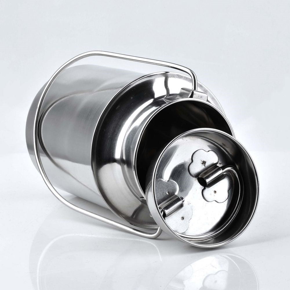 Milk jug in stainless steel for storage and transport