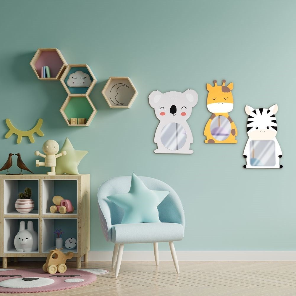 Mirror for Children's Room with Charming Giraffe Motif