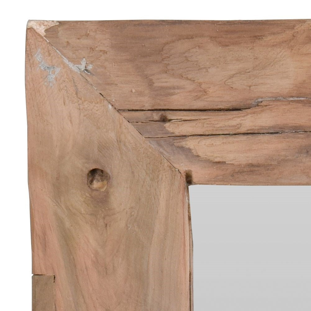Mirror in Wooden Frame 50x50 cm - Rustic and Charming