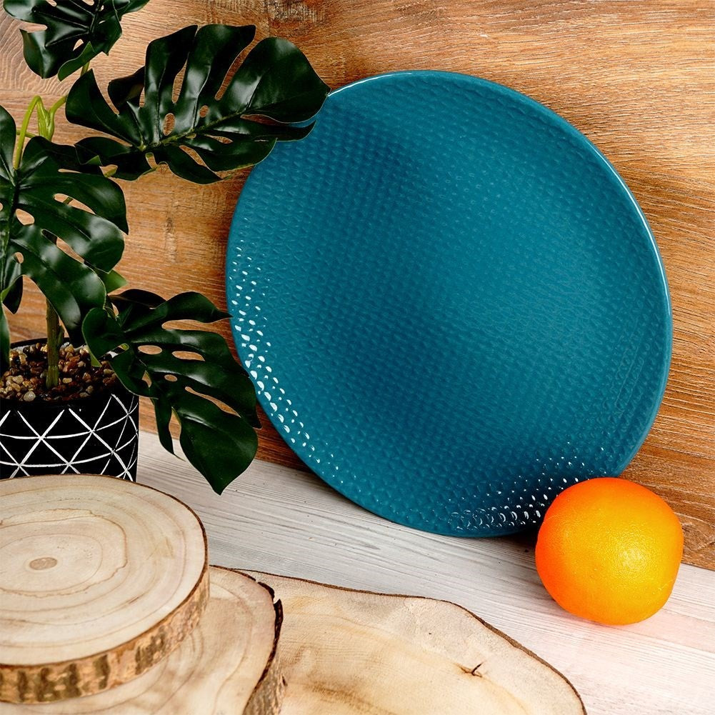 Modern Ceramic Dish with Relief Pattern and Trendy Color